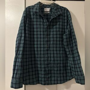 Men’s Goodfellow & Co. green plaid shirt